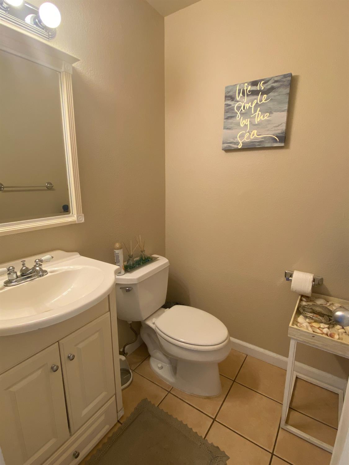 Detail Gallery Image 4 of 19 For 2515 Merrychase Dr #I,  Cameron Park,  CA 95682 - 2 Beds | 1/1 Baths
