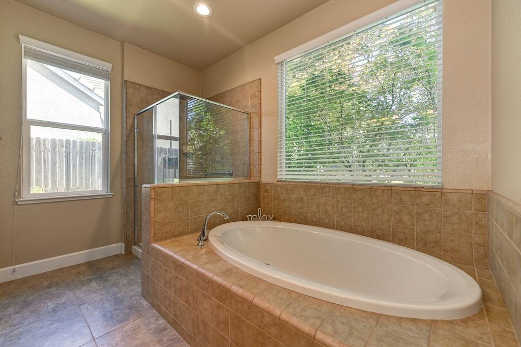 Detail Gallery Image 26 of 44 For 109 Hornby Ct, Roseville,  CA 95747 - 3 Beds | 2 Baths