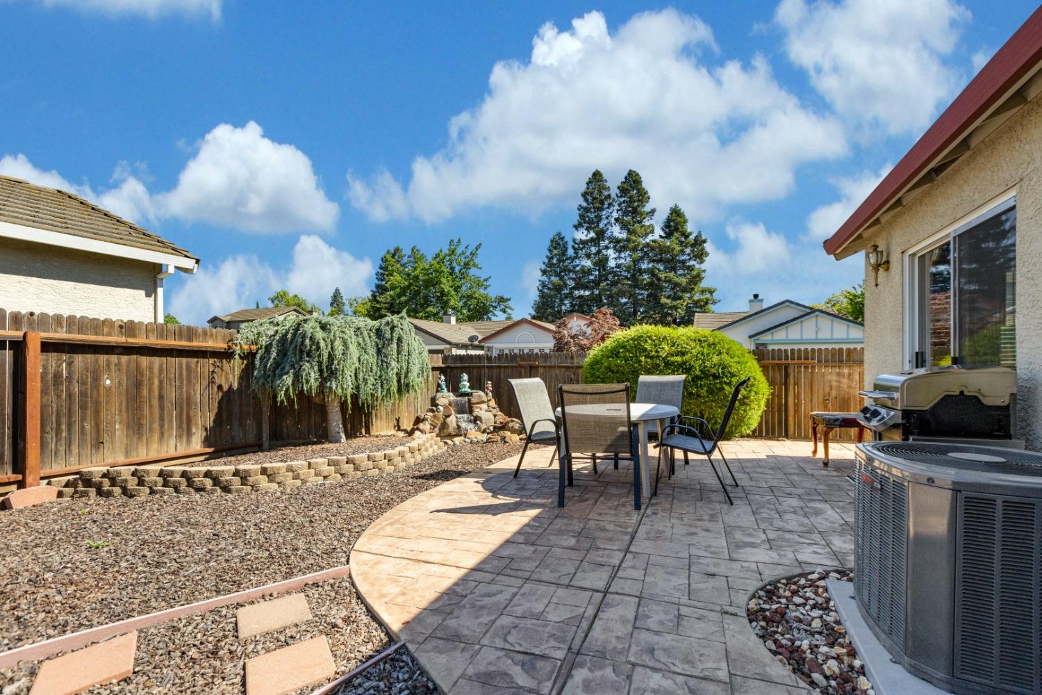 Detail Gallery Image 35 of 43 For 8735 Clear Star Ct, Elk Grove,  CA 95758 - 3 Beds | 2 Baths