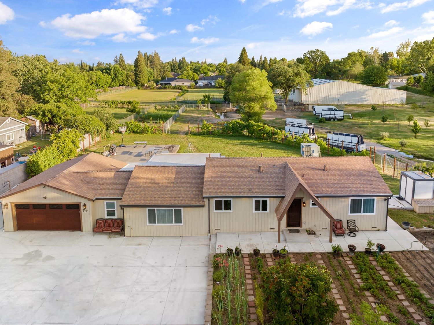 Detail Gallery Image 1 of 53 For 8732 Central Ave, Orangevale,  CA 95662 - 3 Beds | 2 Baths