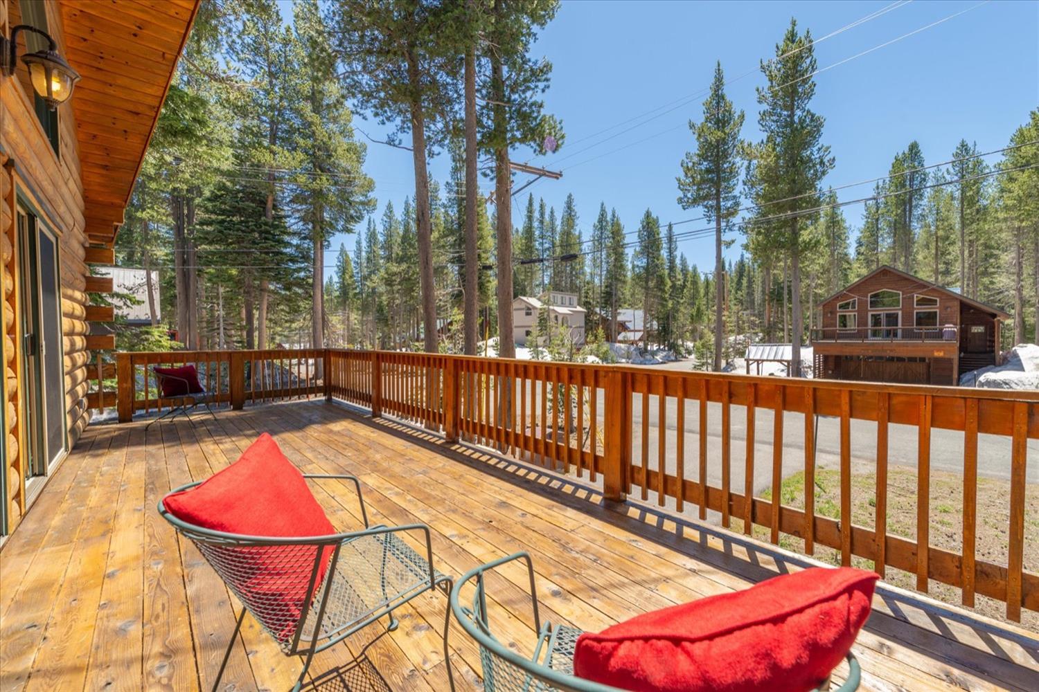Detail Gallery Image 19 of 24 For 4103 Westshore Dr, Soda Springs,  CA 95728 - 3 Beds | 2 Baths