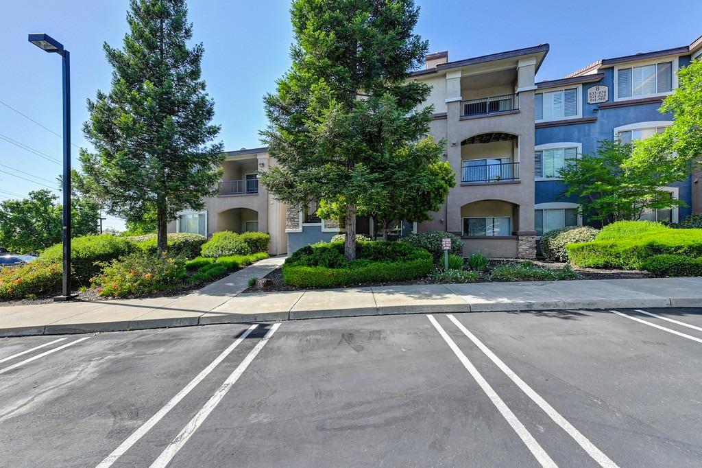 Detail Gallery Image 3 of 45 For 701 Gibson Dr #821,  Roseville,  CA 95678 - 2 Beds | 2 Baths