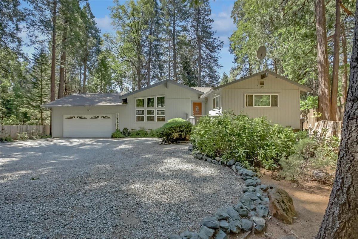 Detail Gallery Image 3 of 53 For 11923 Crystal Wells Rd, Nevada City,  CA 95959 - 3 Beds | 2/1 Baths