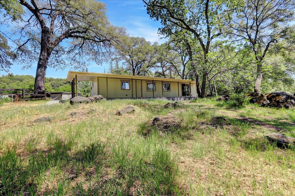 Detail Gallery Image 25 of 91 For 13598 Desperado Dr, Penn Valley,  CA 95946 - 5 Beds | 2/1 Baths