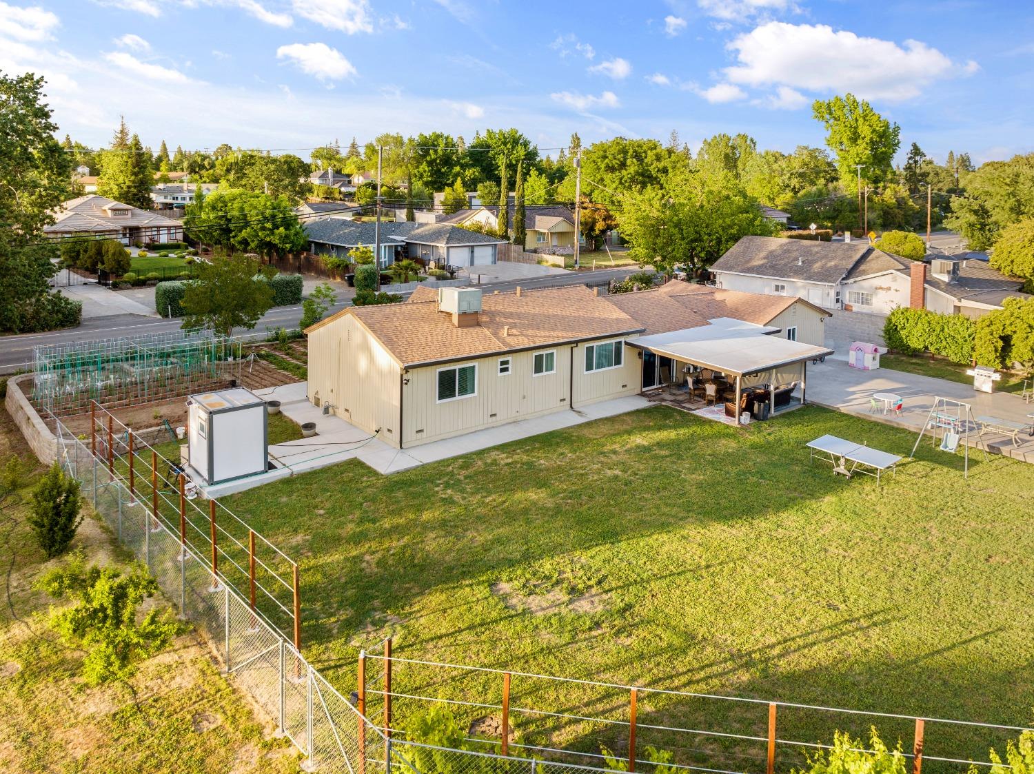 Detail Gallery Image 3 of 53 For 8732 Central Ave, Orangevale,  CA 95662 - 3 Beds | 2 Baths