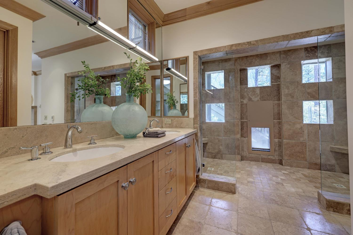 Detail Gallery Image 47 of 85 For 15035 Deerwood Pl, Grass Valley,  CA 95949 - 4 Beds | 4 Baths