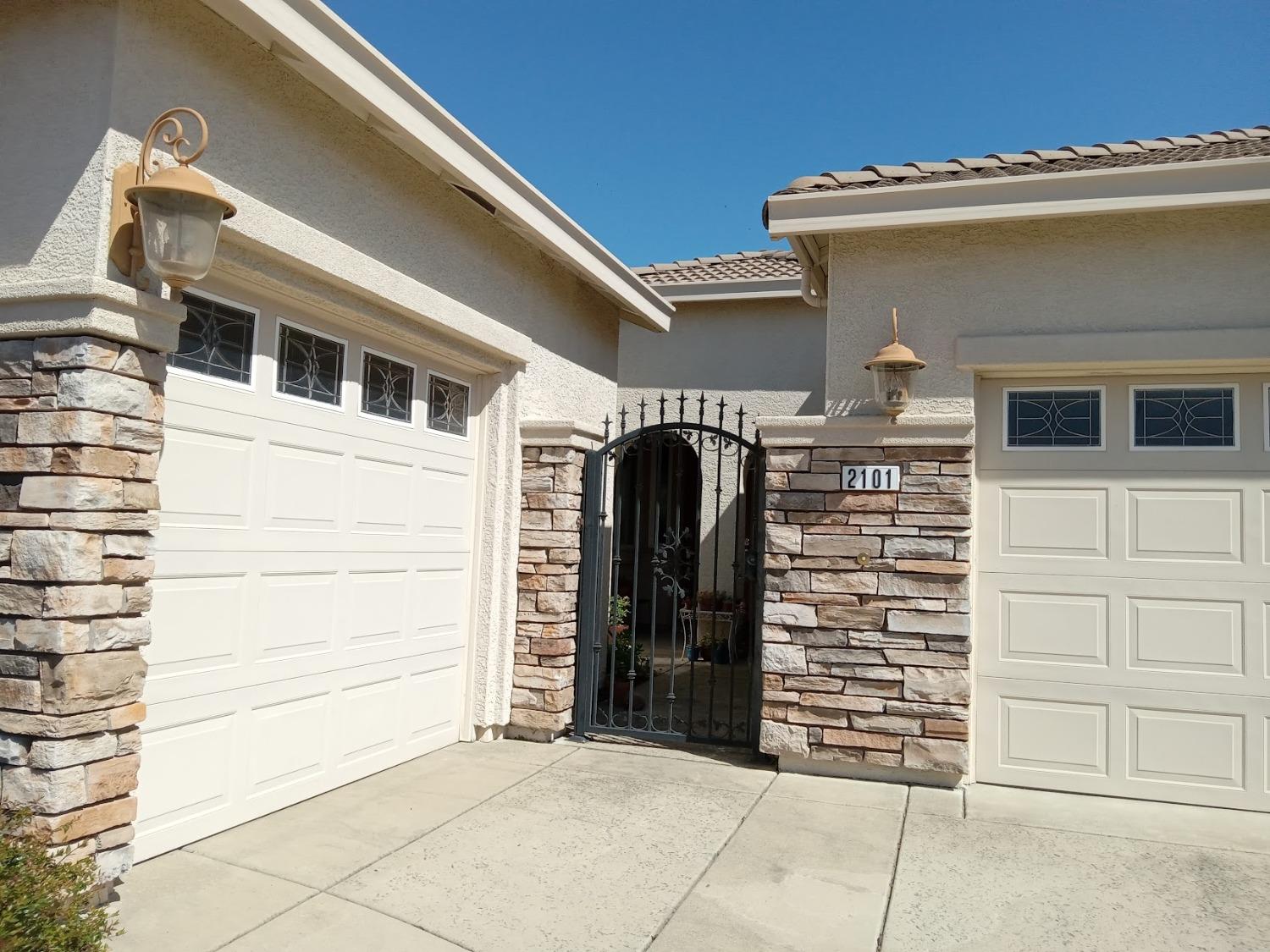 Detail Gallery Image 15 of 17 For 2101 Lysander Way, Roseville,  CA 95661 - 4 Beds | 2 Baths