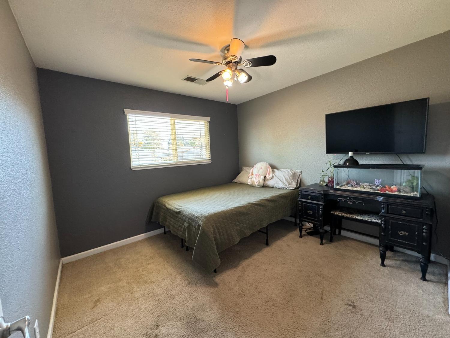 Detail Gallery Image 10 of 40 For 241 Brian Ln, Turlock,  CA 95382 - 3 Beds | 2 Baths