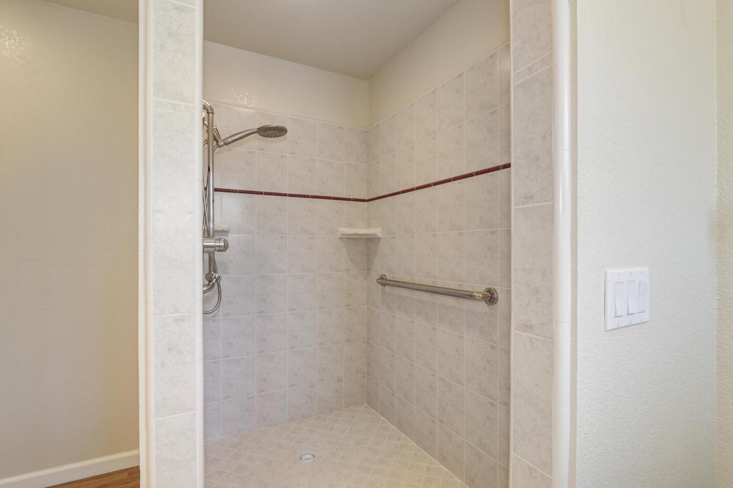 Detail Gallery Image 51 of 81 For 603 G St, Davis,  CA 95616 - 4 Beds | 3/1 Baths