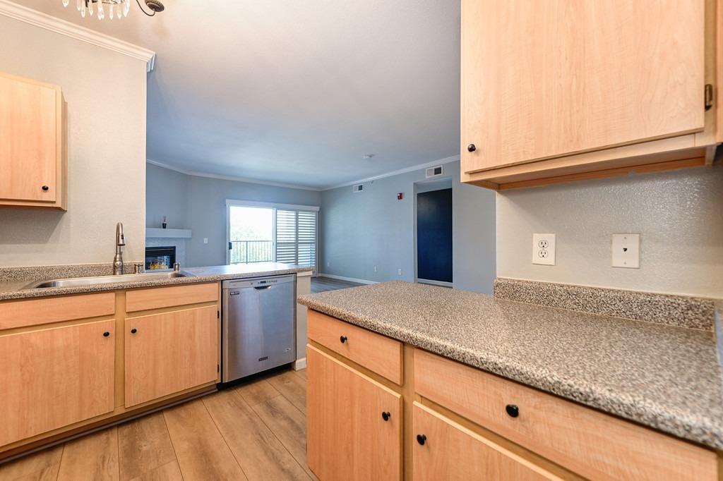 Detail Gallery Image 13 of 45 For 701 Gibson Dr #821,  Roseville,  CA 95678 - 2 Beds | 2 Baths