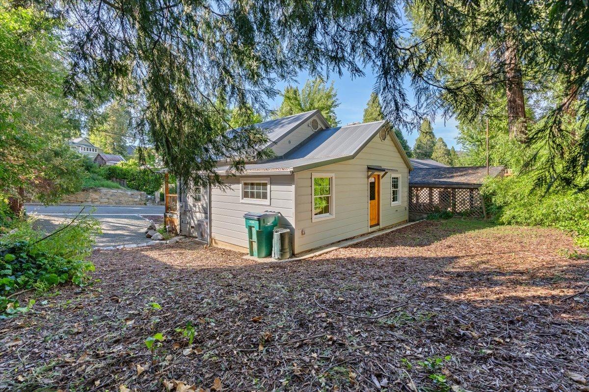 Detail Gallery Image 33 of 35 For 403 S Pine, Nevada City,  CA 95959 - 2 Beds | 1 Baths