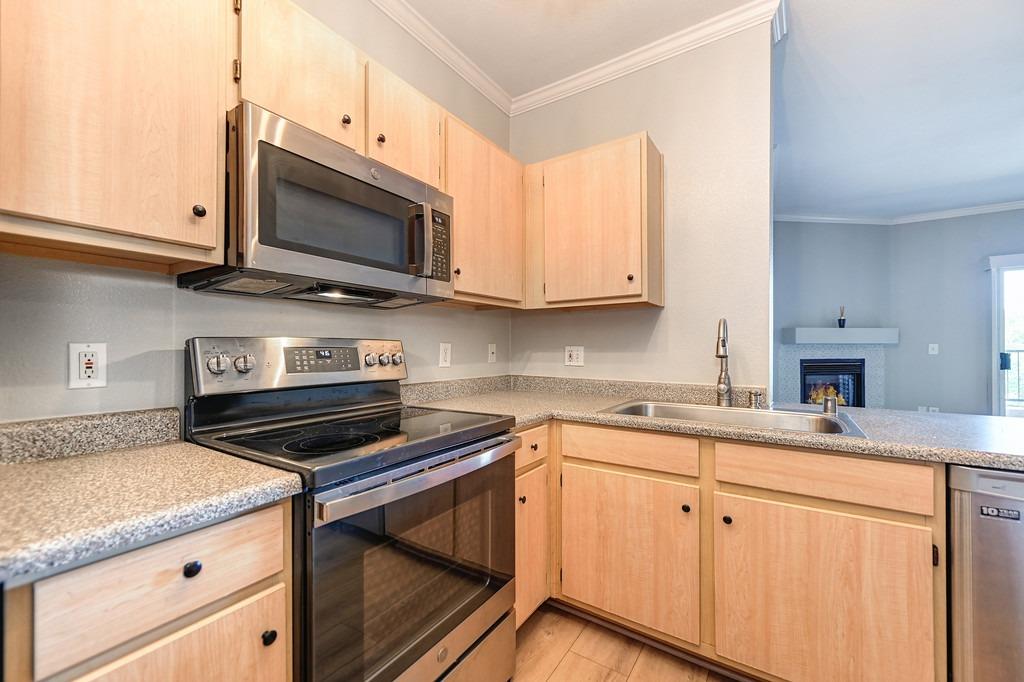 Detail Gallery Image 14 of 45 For 701 Gibson Dr #821,  Roseville,  CA 95678 - 2 Beds | 2 Baths