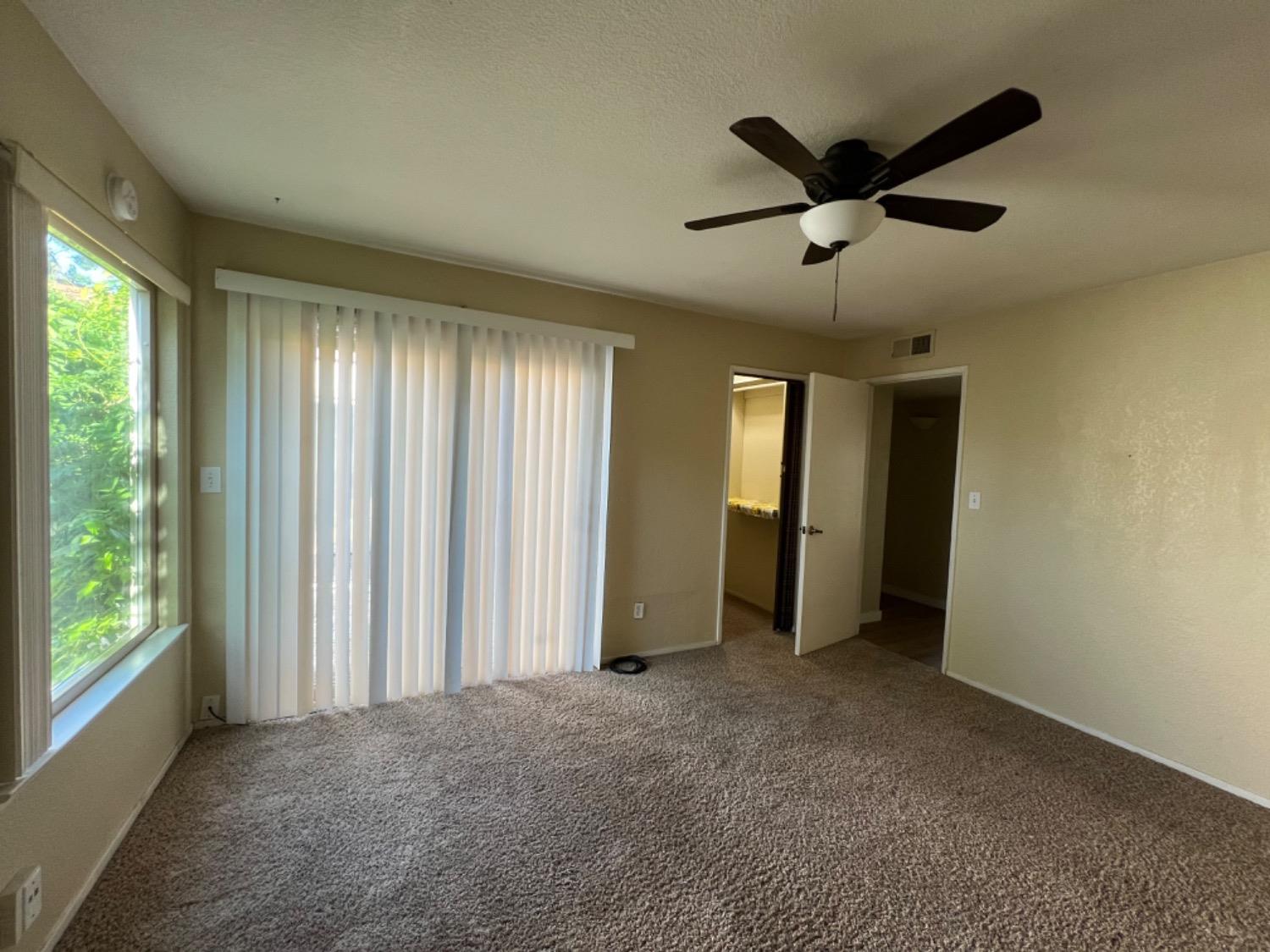 Detail Gallery Image 9 of 25 For 1922 Venetian Dr, Stockton,  CA 95207 - 2 Beds | 2 Baths