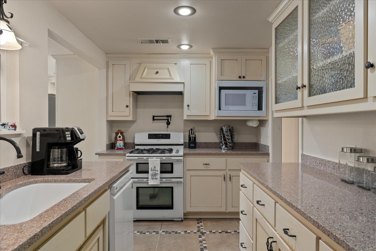 Detail Gallery Image 17 of 71 For 2650 Azevedo Ave, Biggs,  CA 95917 - 2 Beds | 2 Baths
