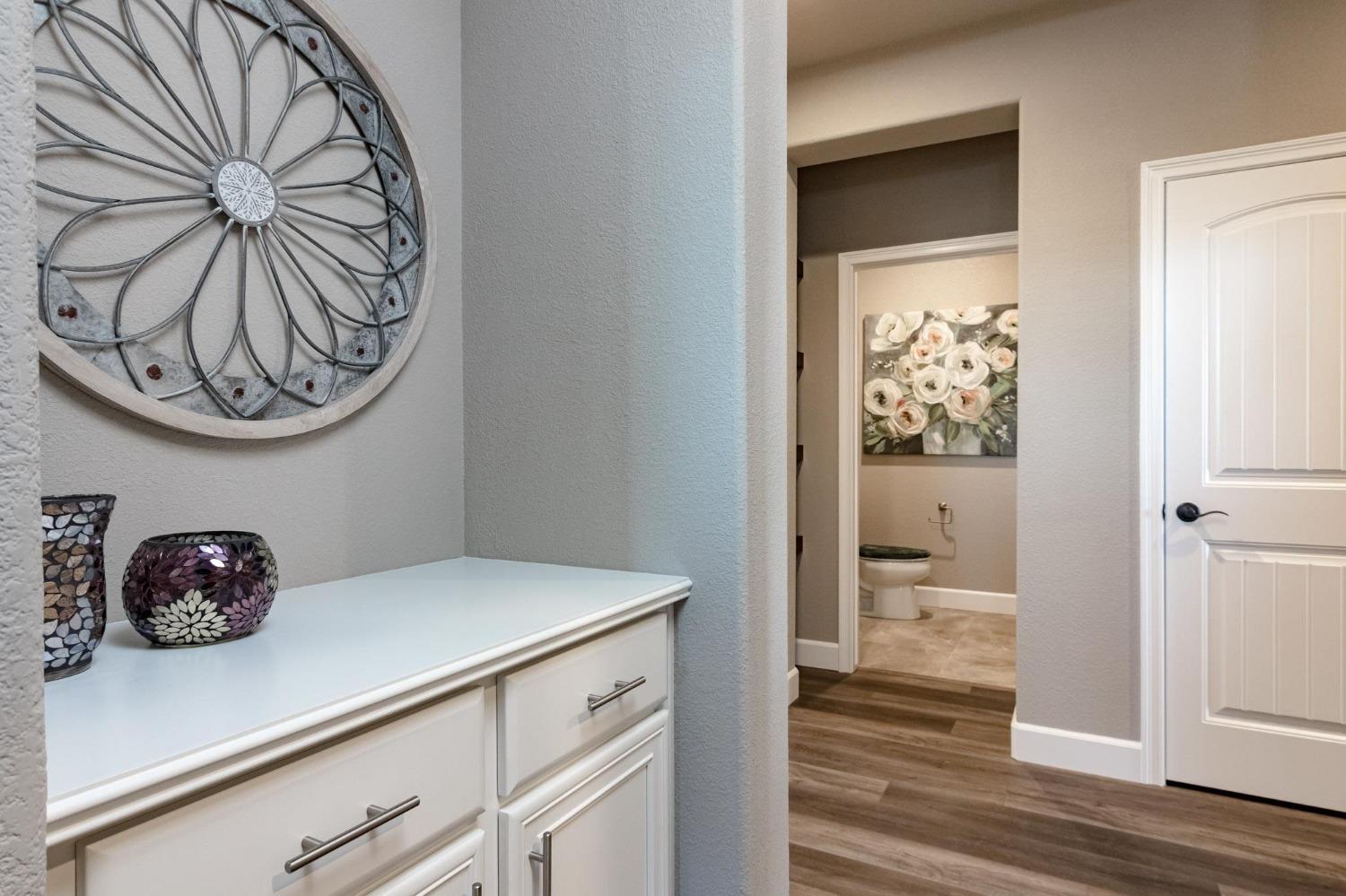 Detail Gallery Image 19 of 23 For 1366 Veteran St, Manteca,  CA 95337 - 4 Beds | 2/1 Baths