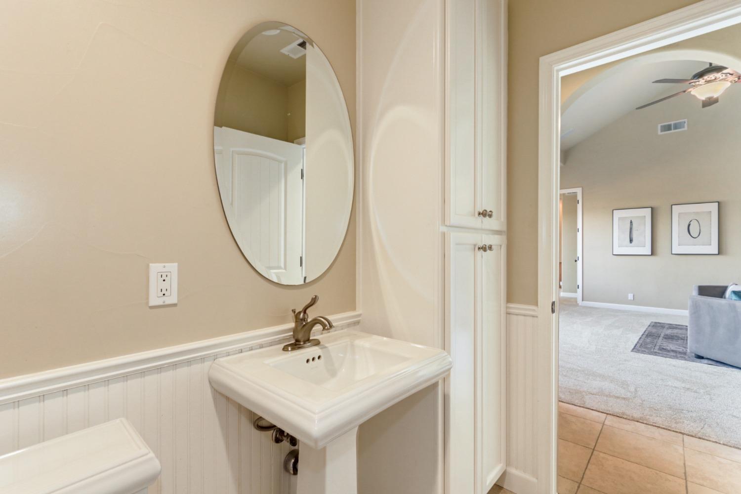 Detail Gallery Image 56 of 66 For 2201 Somerset Cir, Woodland,  CA 95776 - 4 Beds | 2/1 Baths