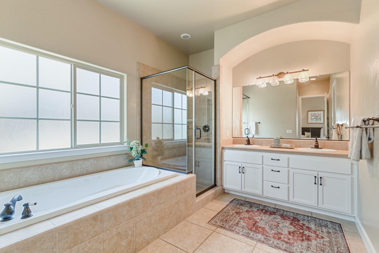 Detail Gallery Image 44 of 66 For 2201 Somerset Cir, Woodland,  CA 95776 - 4 Beds | 2/1 Baths