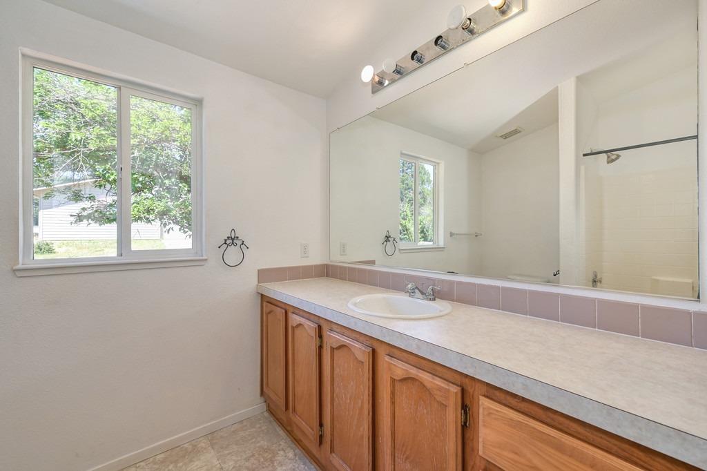 Detail Gallery Image 22 of 63 For 2861 N Shingle Rd, Shingle Springs,  CA 95682 - 3 Beds | 2 Baths
