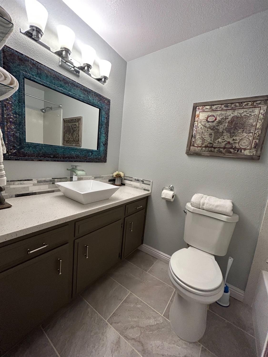 Detail Gallery Image 18 of 23 For 1421 Chelsea Way, Stockton,  CA 95209 - 3 Beds | 2 Baths