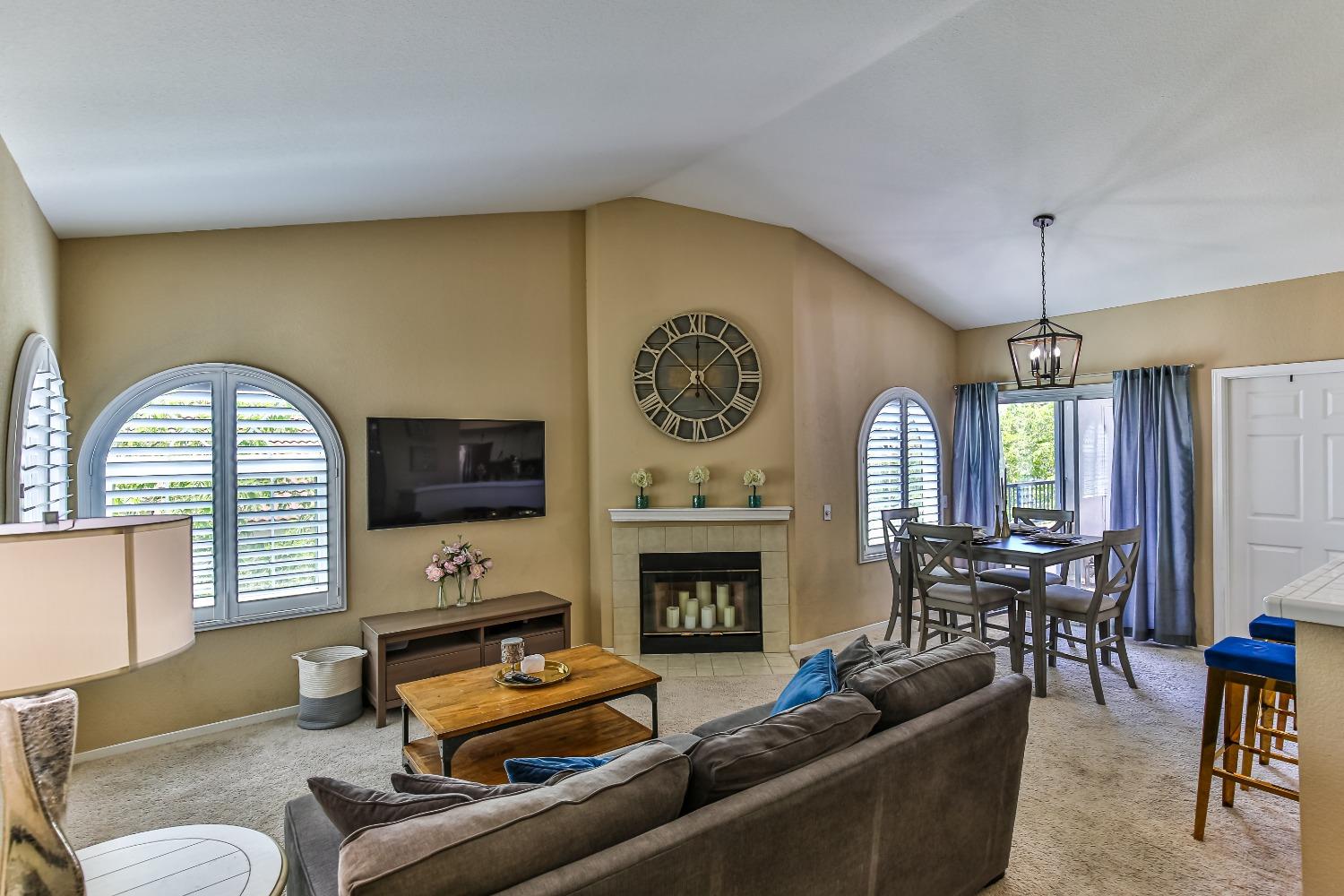 Detail Gallery Image 2 of 26 For 2910 Beachcomber Dr #2065,  Rocklin,  CA 95677 - 2 Beds | 2 Baths