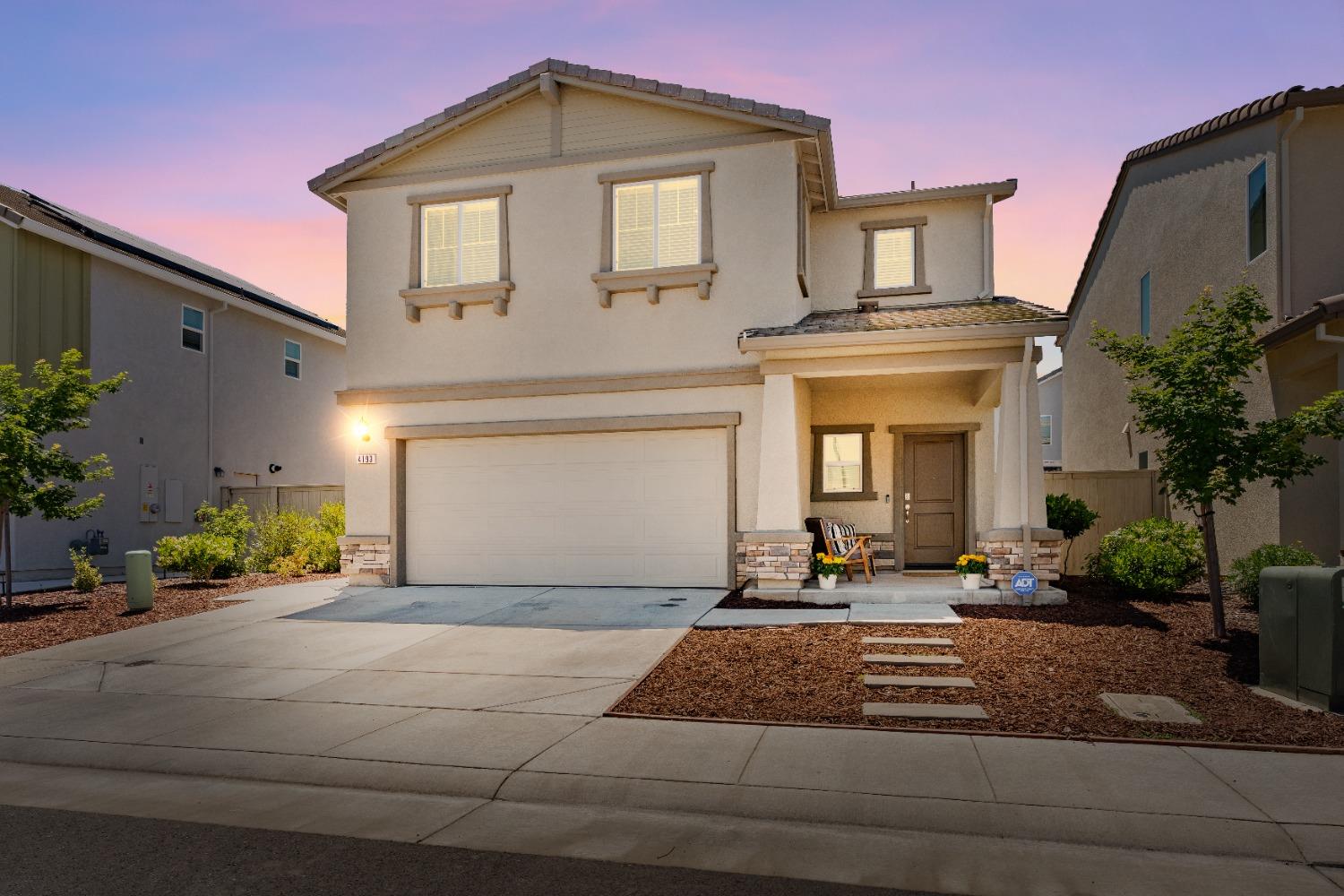 Detail Gallery Image 1 of 1 For 4193 Trailblazer Loop, Roseville,  CA 95747 - 4 Beds | 2/1 Baths