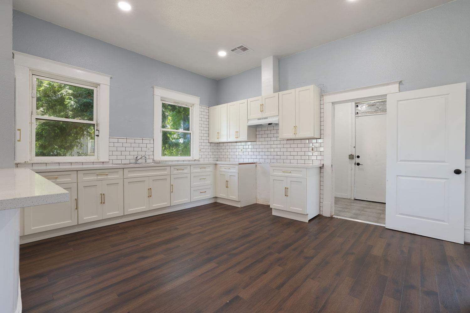 Detail Gallery Image 15 of 42 For 309 N Stockton St, Lodi,  CA 95240 - 3 Beds | 2/1 Baths