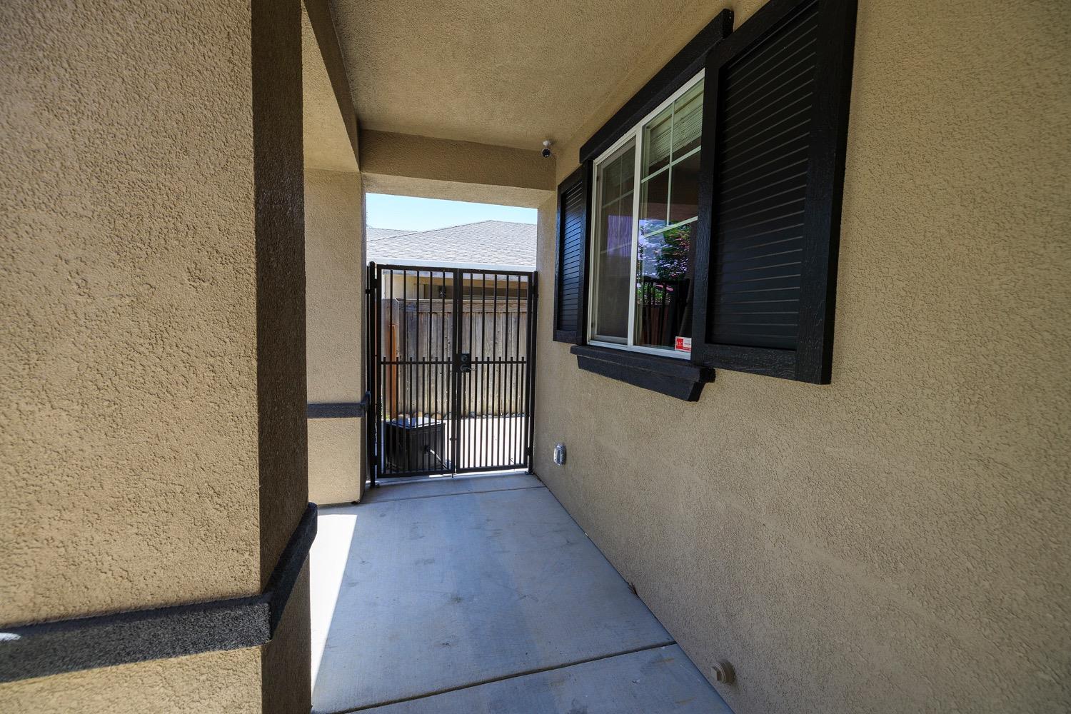 Detail Gallery Image 5 of 47 For 1817 Cielito Dr, Modesto,  CA 95358 - 4 Beds | 2 Baths