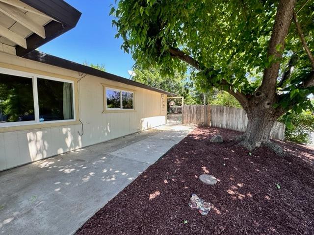 Detail Gallery Image 5 of 21 For 6018 Rowan Way, Citrus Heights,  CA 95621 - 2 Beds | 1 Baths