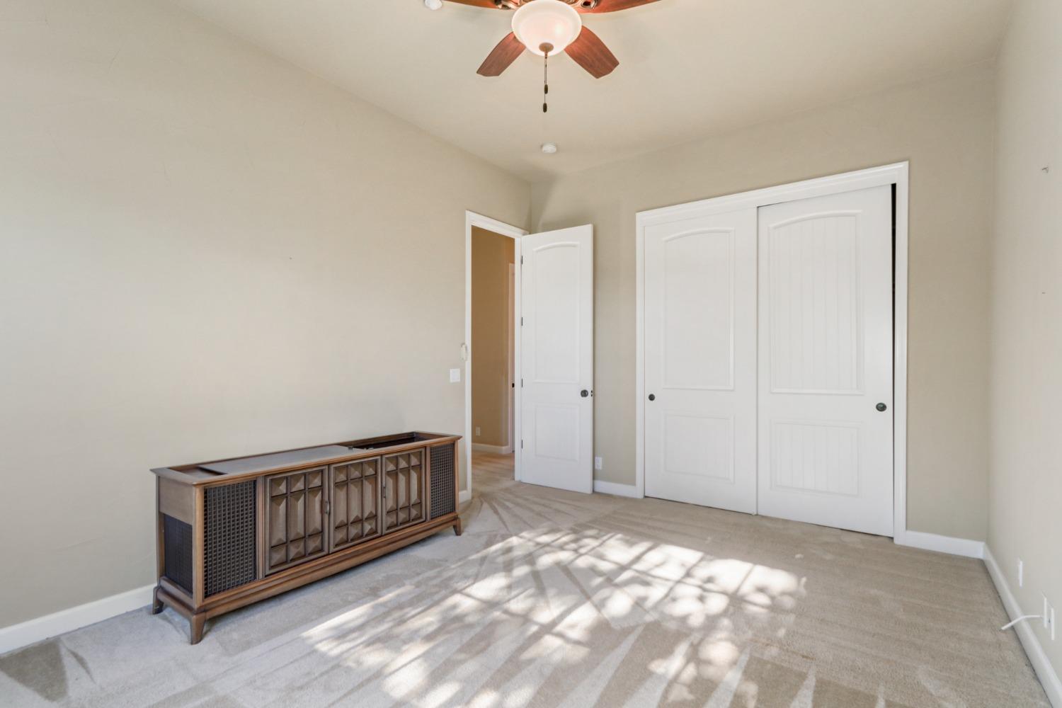 Detail Gallery Image 49 of 66 For 2201 Somerset Cir, Woodland,  CA 95776 - 4 Beds | 2/1 Baths