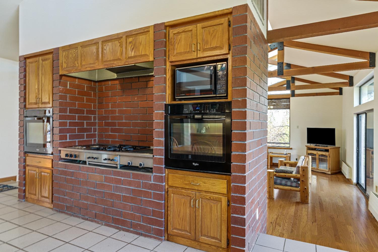 Detail Gallery Image 19 of 67 For 14070 Cartwright Way, Nevada City,  CA 95959 - 3 Beds | 2/1 Baths