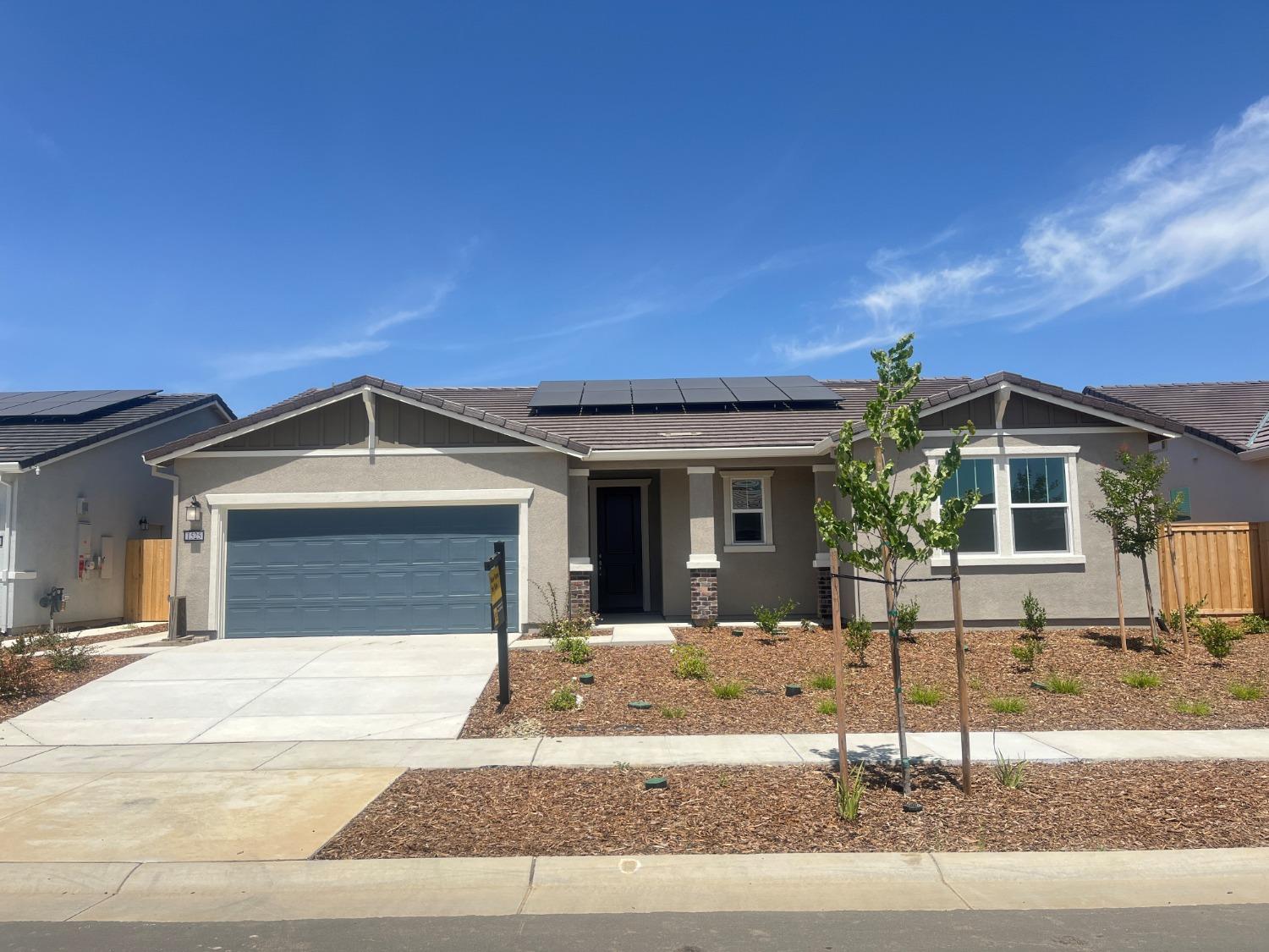 Detail Gallery Image 1 of 1 For 1525 Minories Dr, Plumas Lake,  CA 95961 - 3 Beds | 2 Baths