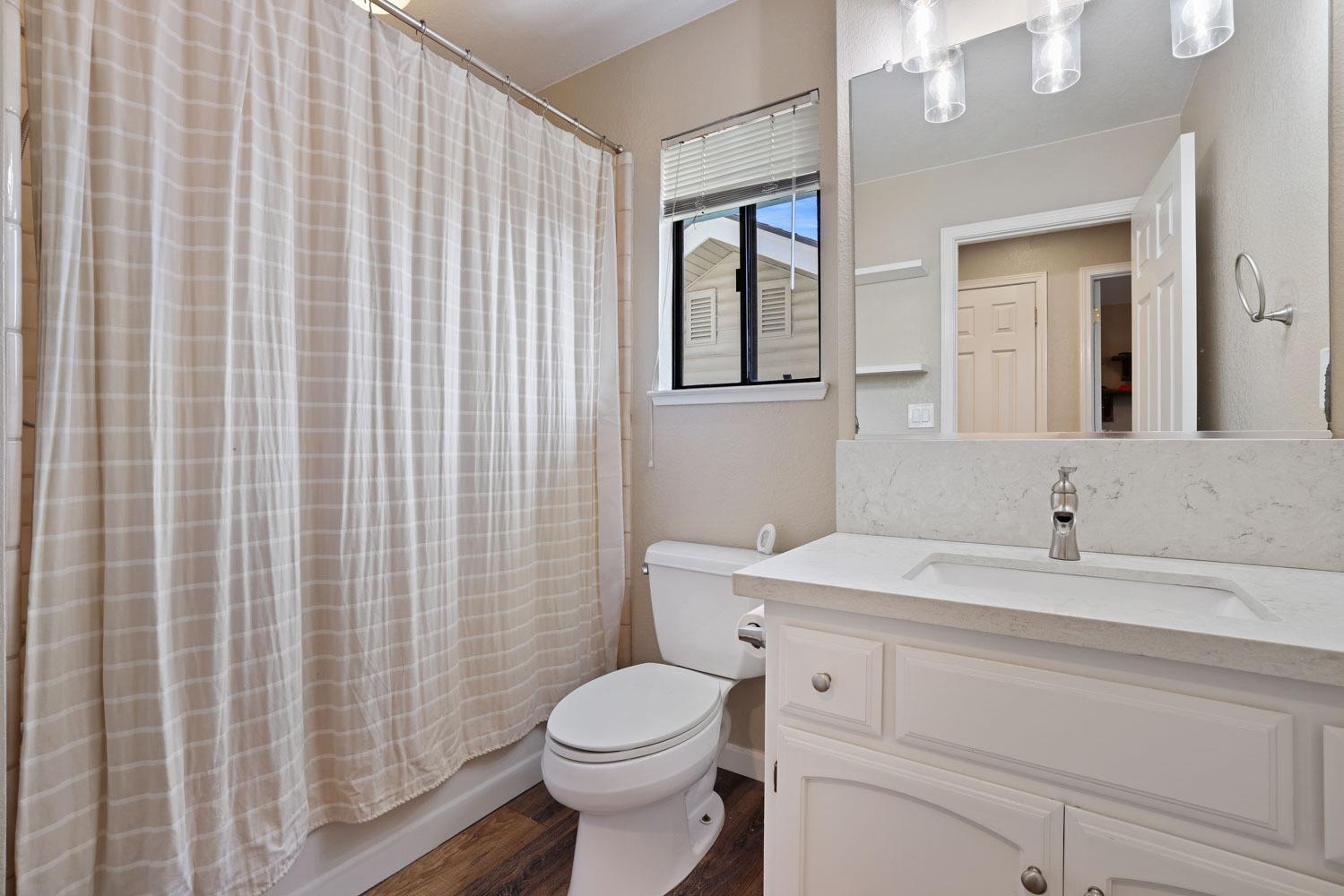Detail Gallery Image 31 of 49 For 2033 Mendocino Way, Modesto,  CA 95350 - 3 Beds | 2/1 Baths