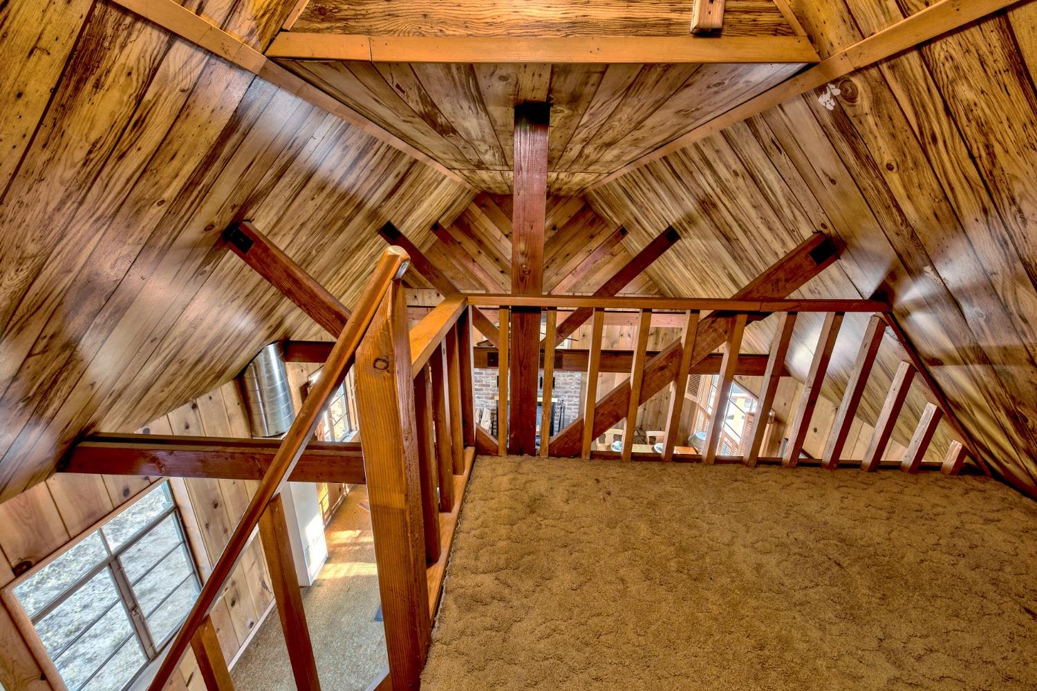 Detail Gallery Image 23 of 27 For 2211 Rainbow Rd, South Lake Tahoe,  CA 96150 - 3 Beds | 1 Baths