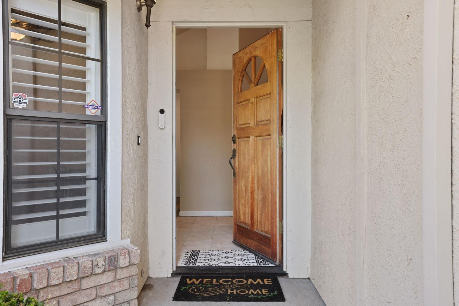 Detail Gallery Image 5 of 49 For 2033 Mendocino Way, Modesto,  CA 95350 - 3 Beds | 2/1 Baths