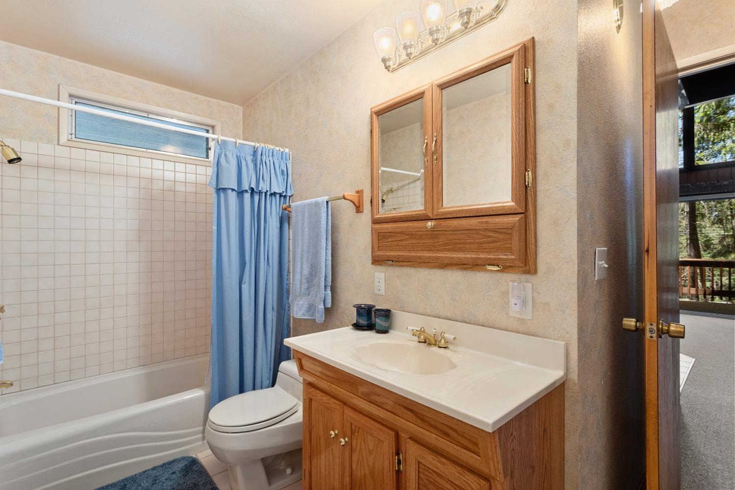 Detail Gallery Image 15 of 27 For 5740 Lupin Ln, Pollock Pines,  CA 95726 - 2 Beds | 1 Baths