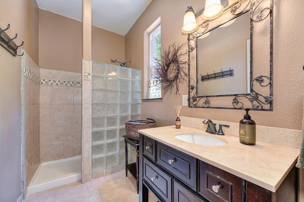 Detail Gallery Image 21 of 57 For 2080 Kodiak Trl, Pollock Pines,  CA 95726 - 2 Beds | 2 Baths