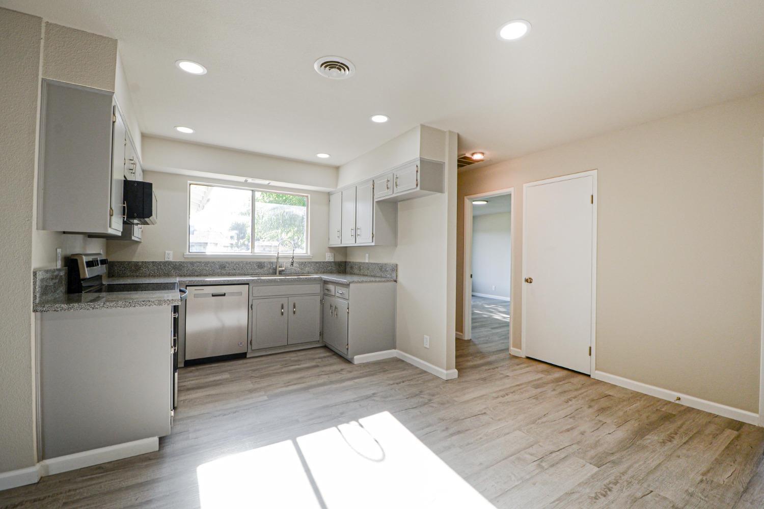Detail Gallery Image 27 of 47 For 3384 Dakota St, Atwater,  CA 95301 - 4 Beds | 2 Baths
