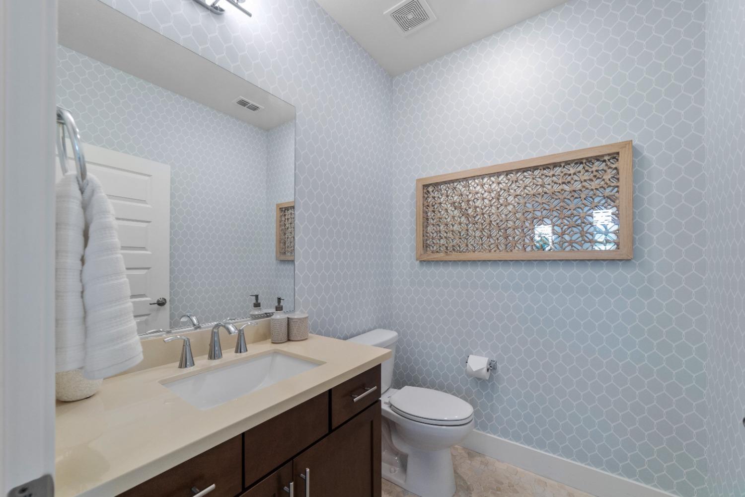 Detail Gallery Image 16 of 75 For 2983 Calypso Cir, El Dorado Hills,  CA 95762 - 3 Beds | 2/1 Baths