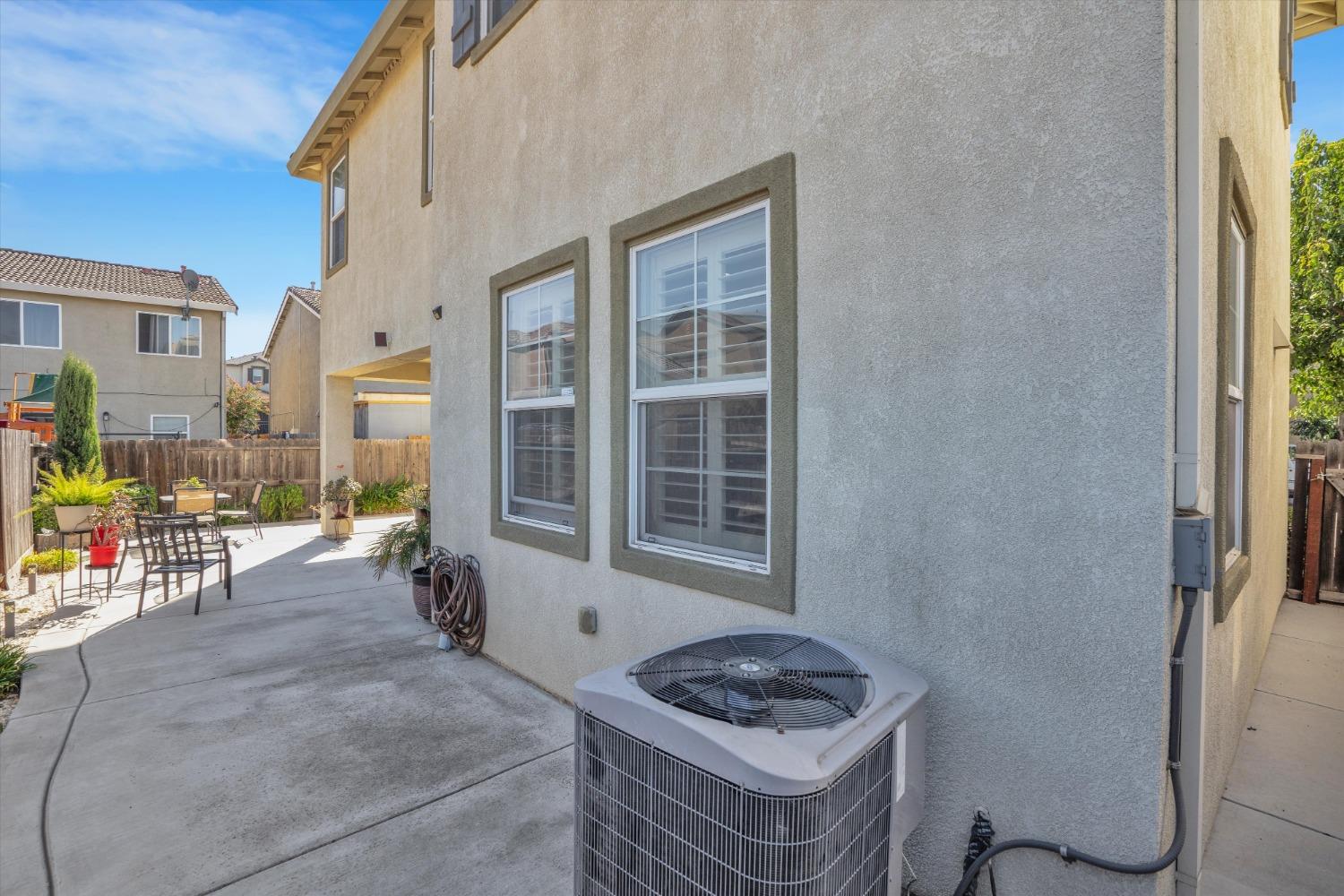 Detail Gallery Image 30 of 30 For 1720 Bella Lago Dr, Stockton,  CA 95206 - 4 Beds | 2/1 Baths