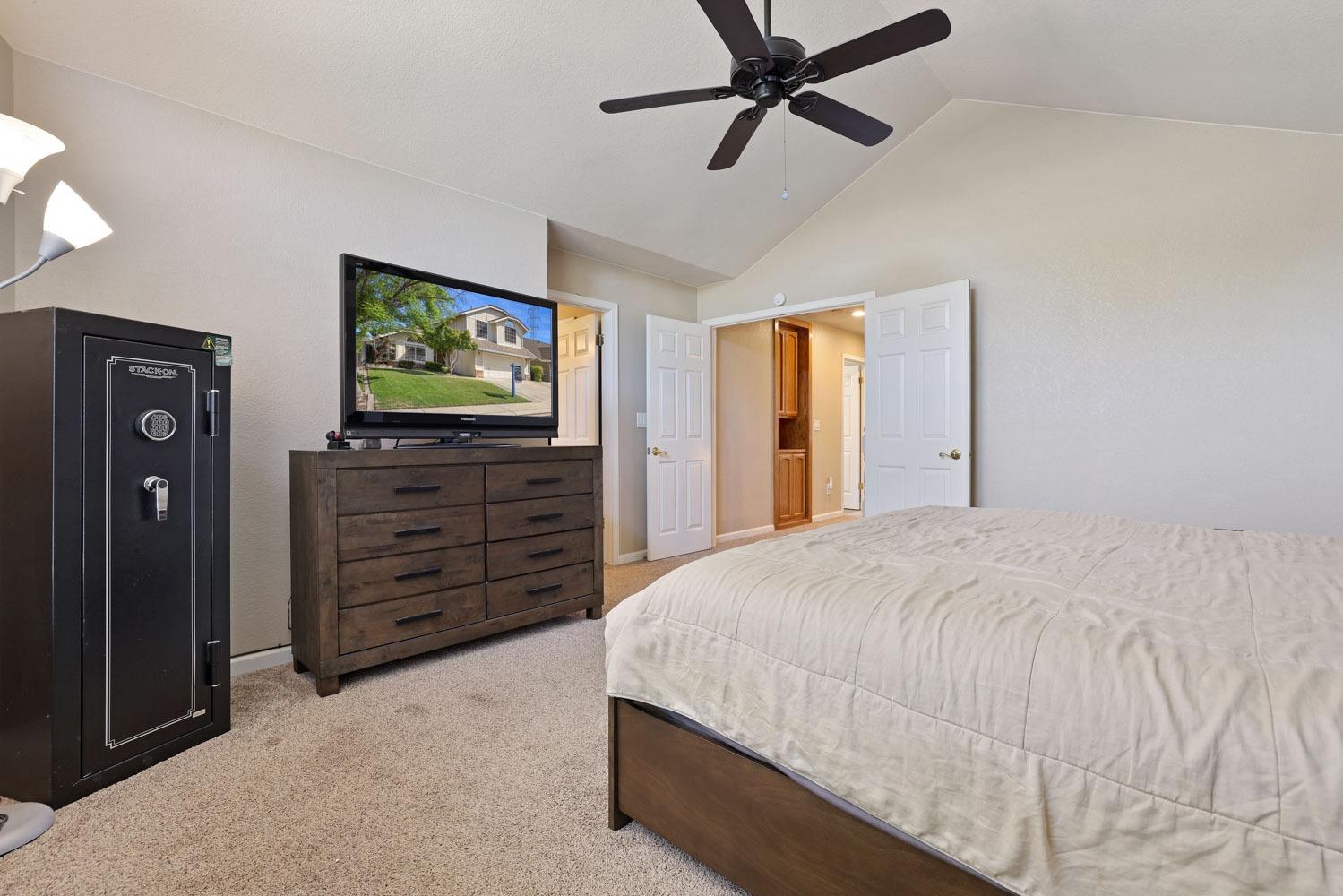 Detail Gallery Image 26 of 49 For 2033 Mendocino Way, Modesto,  CA 95350 - 3 Beds | 2/1 Baths