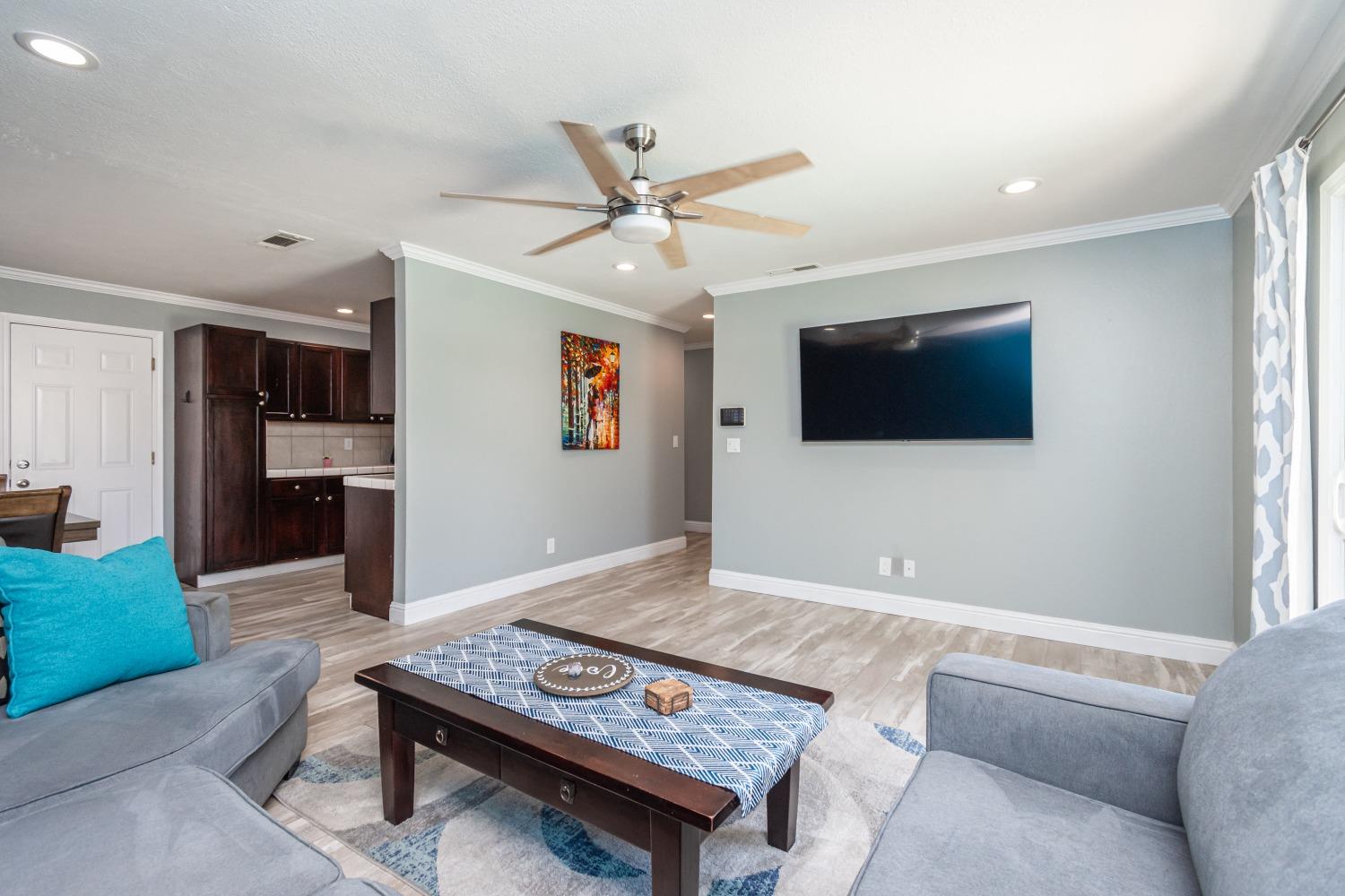 Detail Gallery Image 13 of 32 For 600 P St, Lincoln,  CA 95648 - 3 Beds | 2 Baths