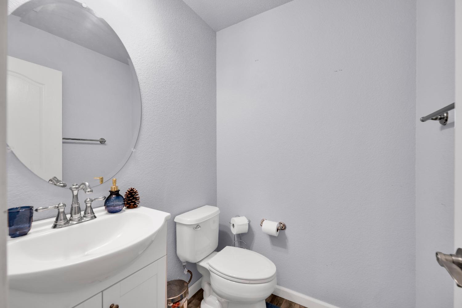 Detail Gallery Image 11 of 42 For 3355 Seymour Ct, West Sacramento,  CA 95691 - 3 Beds | 2/1 Baths