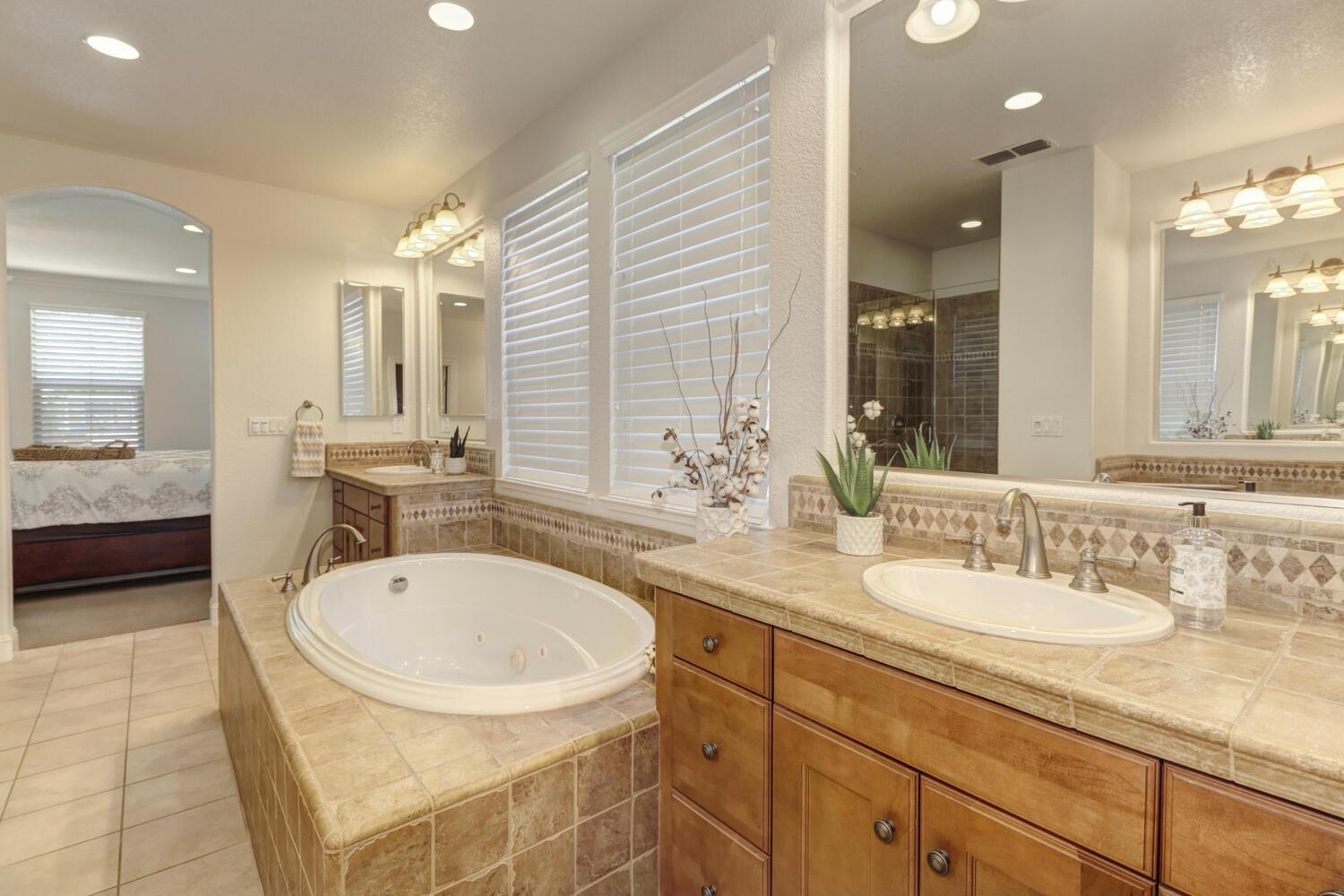 Detail Gallery Image 27 of 75 For 2268 Wild Plains Ct, Rocklin,  CA 95765 - 5 Beds | 4 Baths