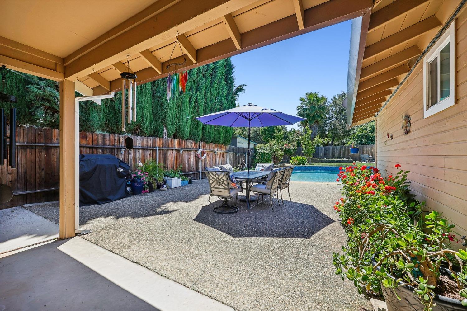 Detail Gallery Image 14 of 29 For 7828 Pomeroy Way, Citrus Heights,  CA 95610 - 3 Beds | 2 Baths