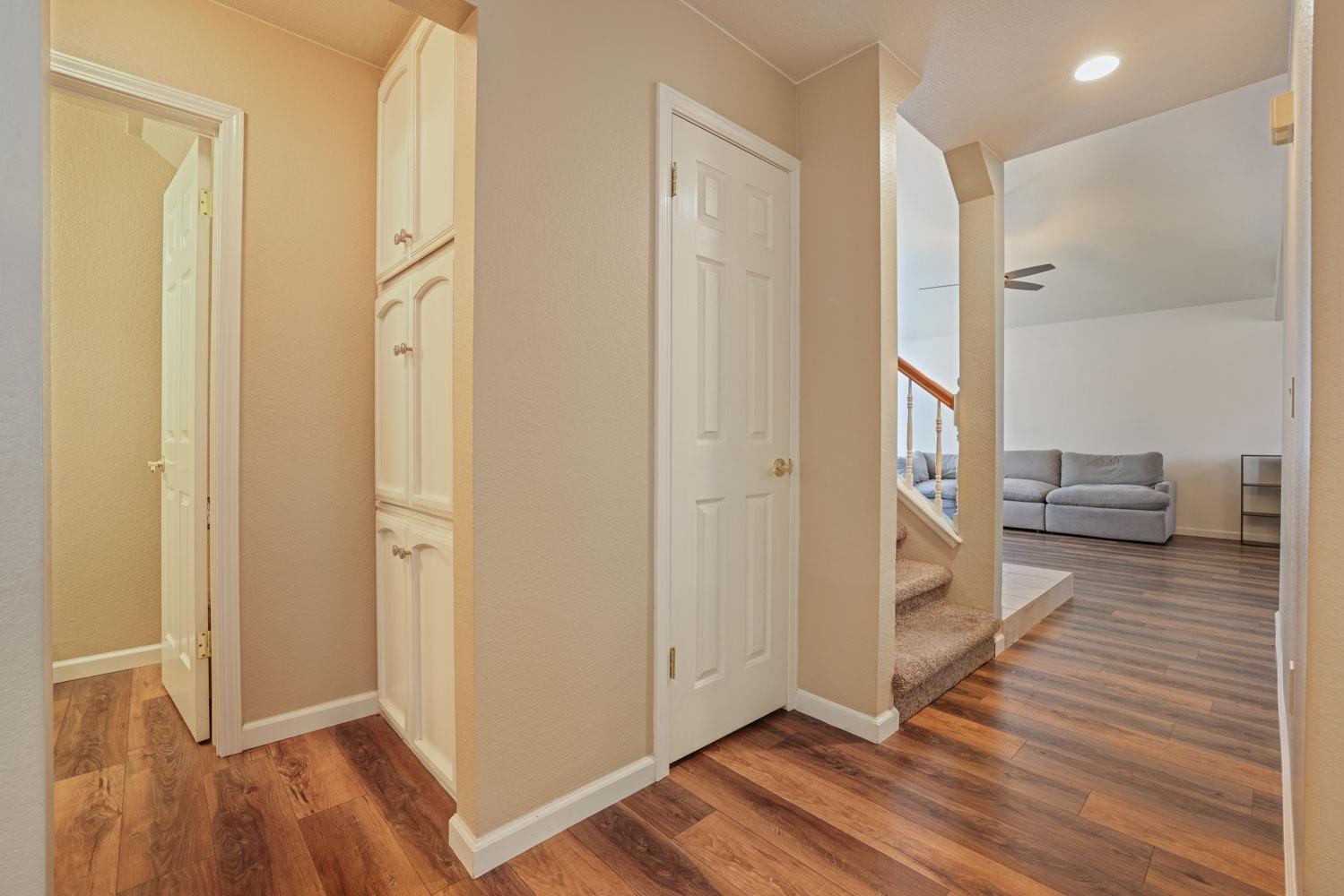 Detail Gallery Image 21 of 49 For 2033 Mendocino Way, Modesto,  CA 95350 - 3 Beds | 2/1 Baths