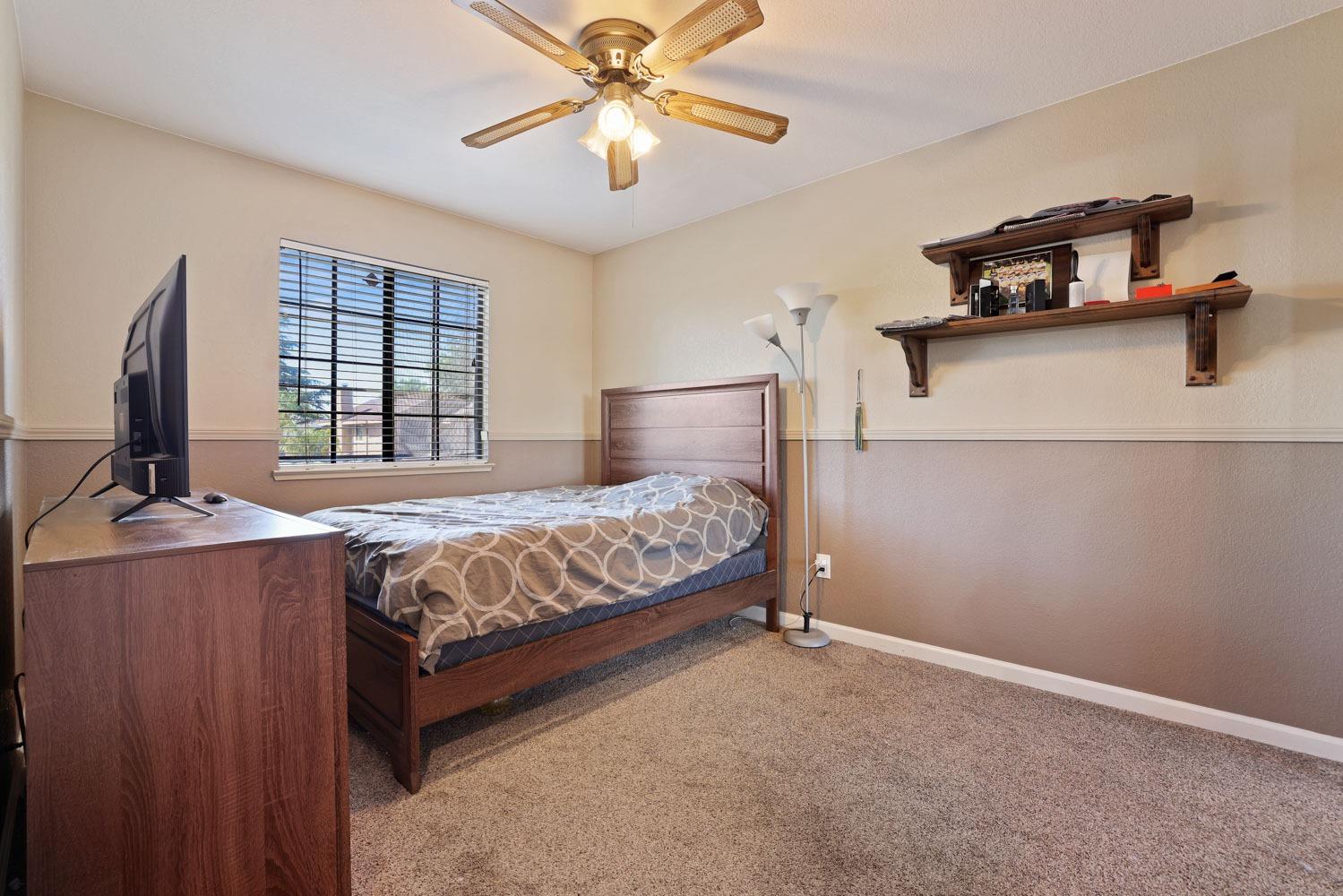 Detail Gallery Image 34 of 49 For 2033 Mendocino Way, Modesto,  CA 95350 - 3 Beds | 2/1 Baths