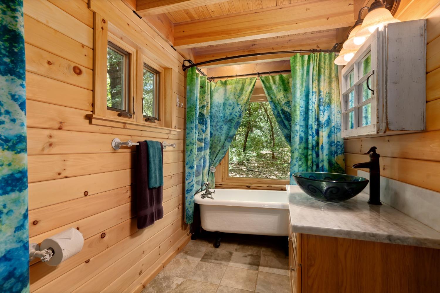 Detail Gallery Image 39 of 54 For 11992 Red Gate Rd, Nevada City,  CA 95959 - 8 Beds | 8 Baths