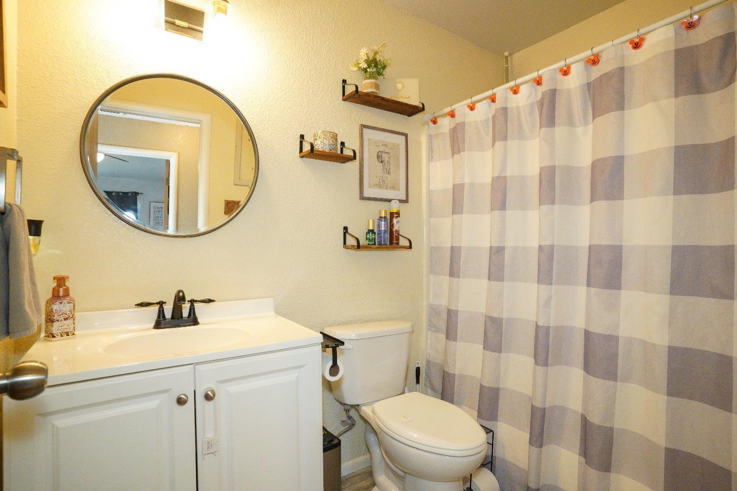 Detail Gallery Image 12 of 15 For 3423 Farid Ct, Carmichael,  CA 95608 - 2 Beds | 2 Baths
