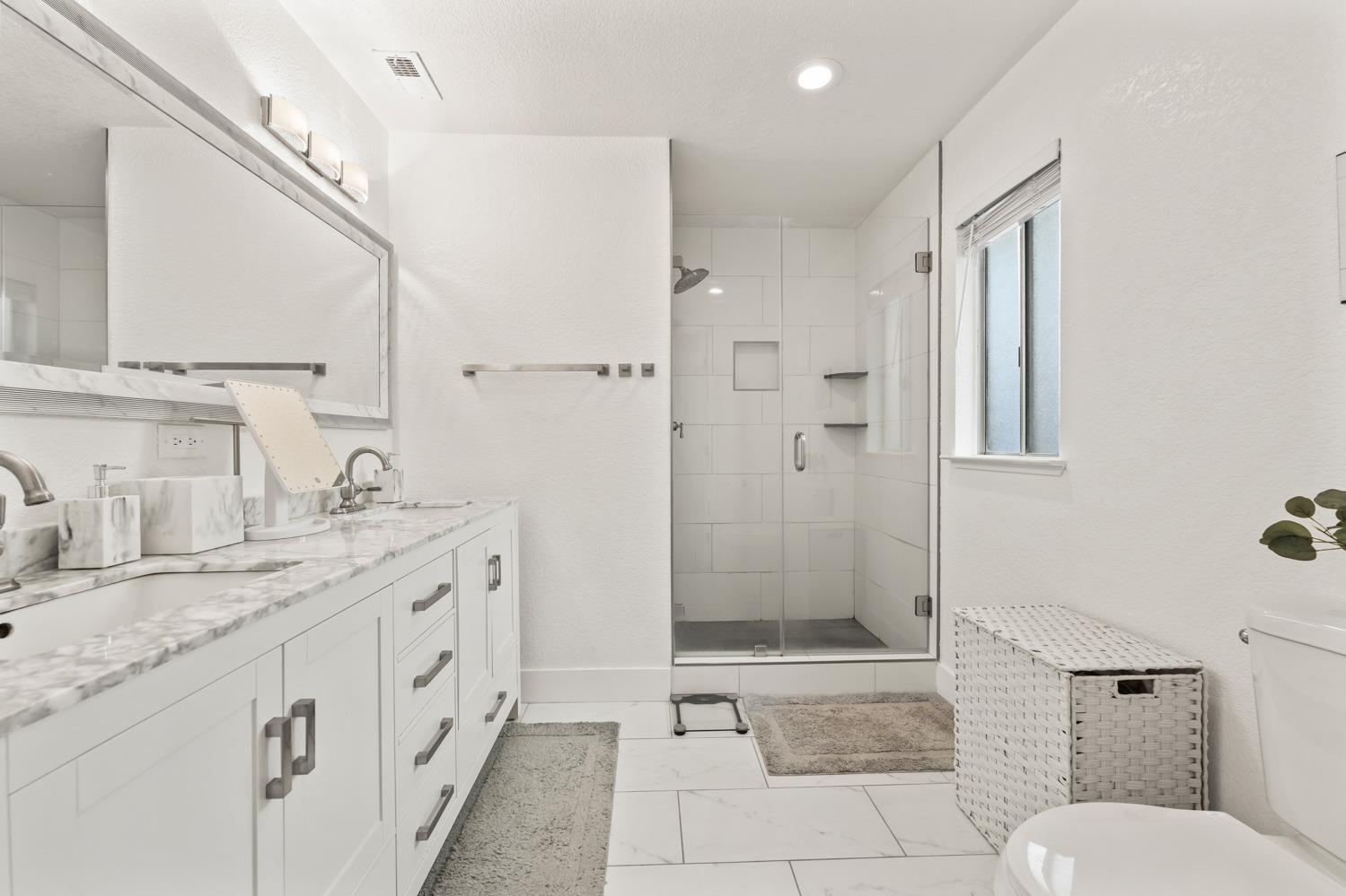 Detail Gallery Image 26 of 41 For 1311 Rice Ln, Roseville,  CA 95678 - 3 Beds | 2 Baths