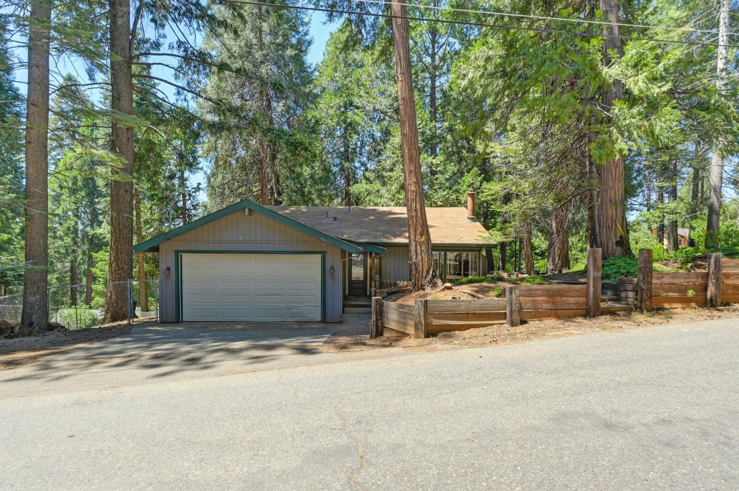 Detail Gallery Image 1 of 39 For 2846 Viona Rd, Pollock Pines,  CA 95726 - 3 Beds | 2 Baths